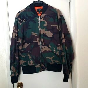 Forever 21 Camo Bomber Jacket Size S